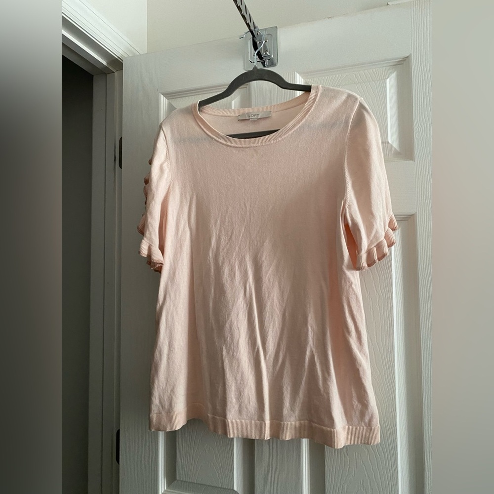 NWOT Loft Pink Ruffle Sleeve Short Sleeve Sweater Large